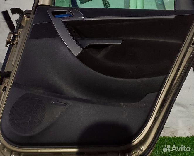 Обшивка двери задней правой Citroen C3