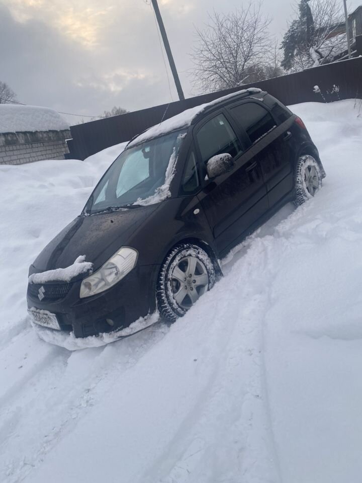 Suzuki SX4: фото владельца