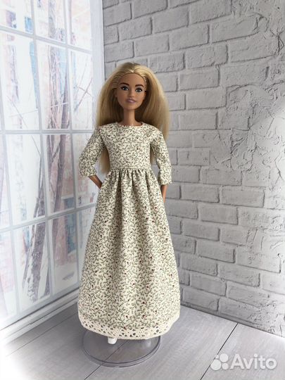 Платье для куклы Барби