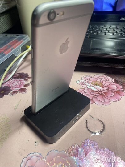 Док станции Apple