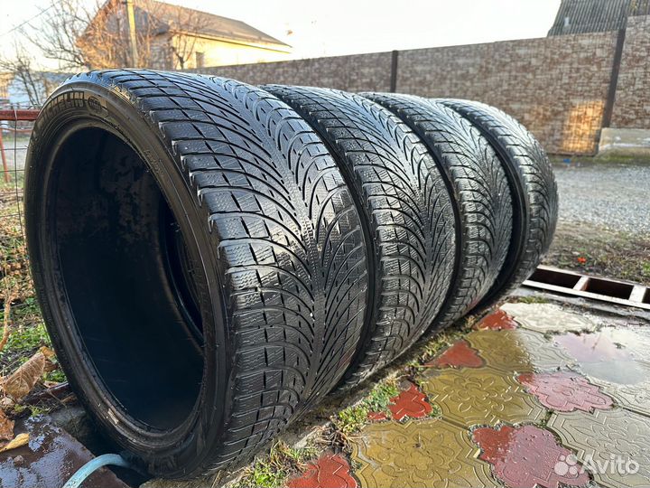 Michelin Alpin 295/35 R21