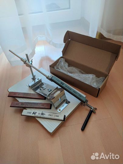 Точилка для ножей с поворотным механизмом