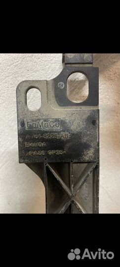 Накладка радиатора Ford focus 3