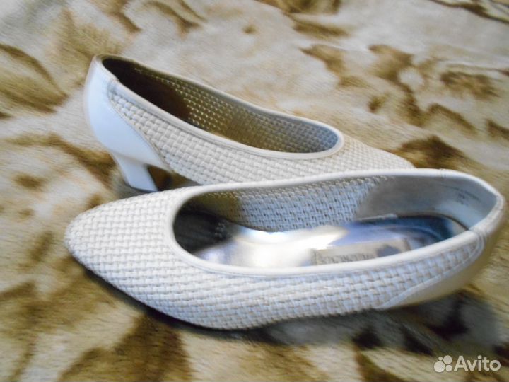 Белые туфли