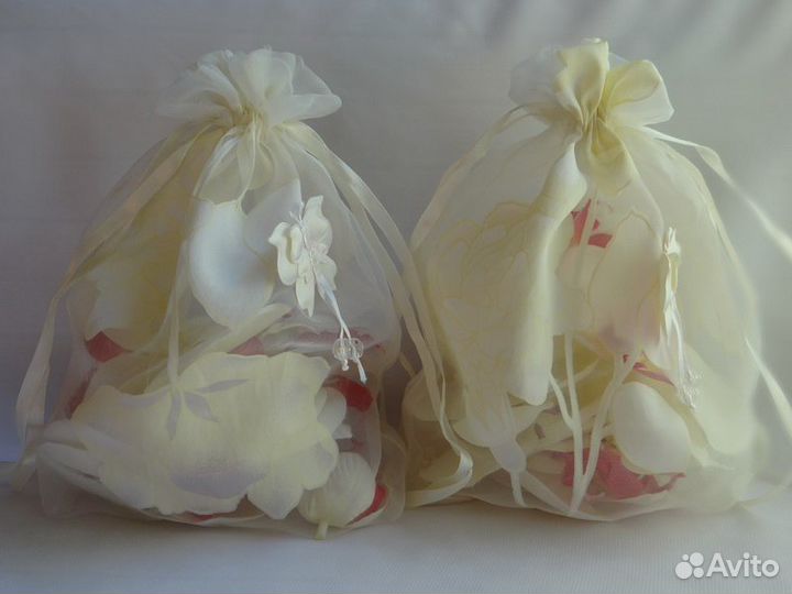 Свадебные мешочки для лепестков роз
