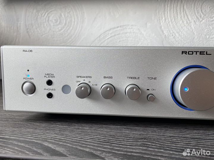 Усилитель Rotel RA 06