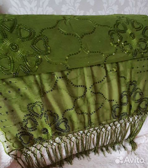 Восточный палантин с кистями