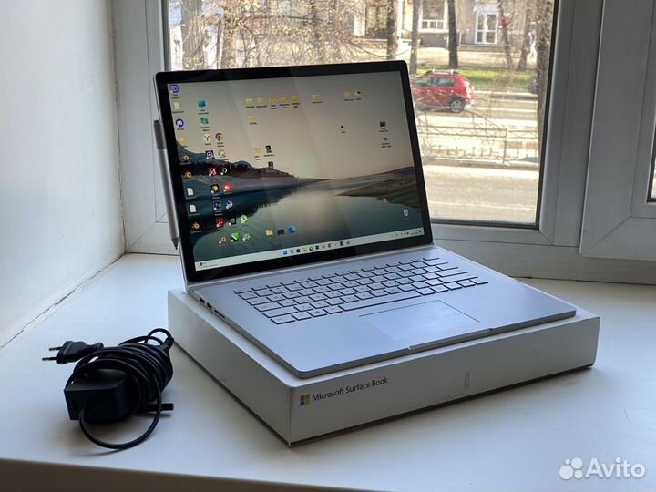 Microsoft surface book 2 15' i7/16/ssd512/gtx 1060