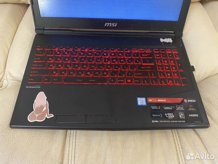 Ноутбук MSI GL63