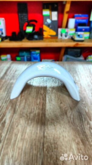 Ультрафиолетовая лампа для маникюра