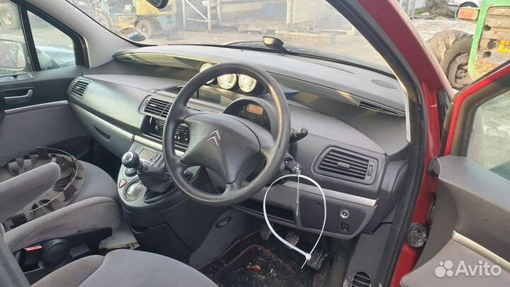 Разбор на запчасти Citroen C8