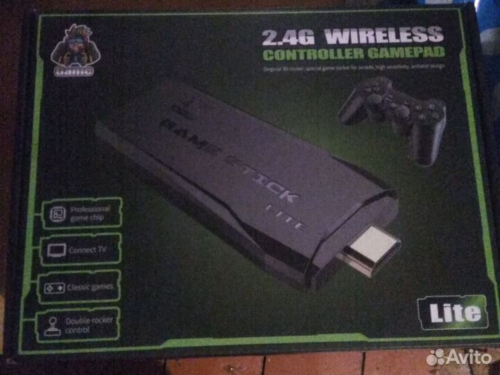 Продам абсолютно новую игравую приставку