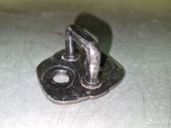 Ответная часть замка двери Nissan Murano Z51 3.5