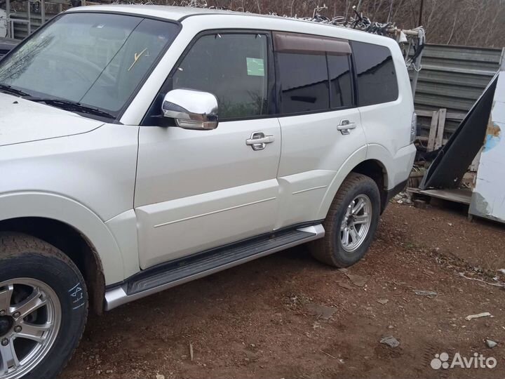 В разборе mitsubishi pajero 4 3 л бензин