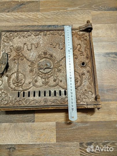 Старинная дверца