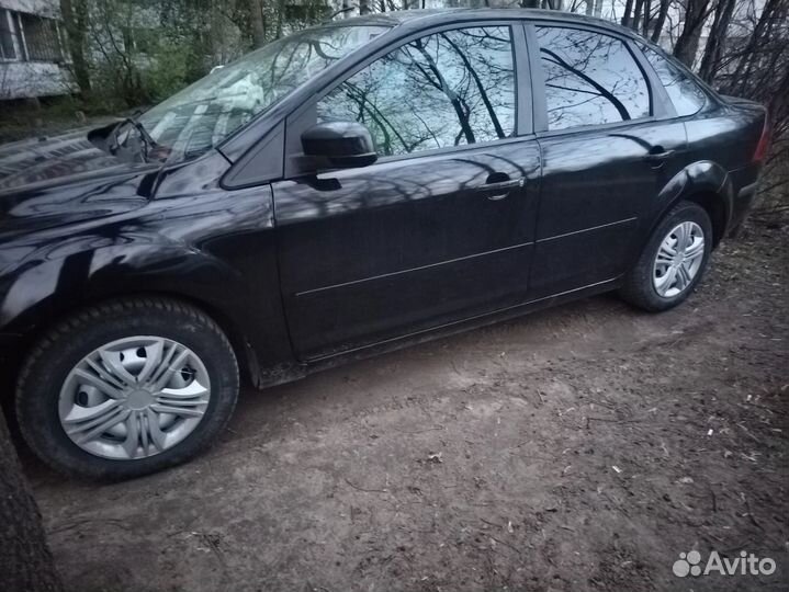 Ford Focus 1.4 МТ, 2006, 177 000 км