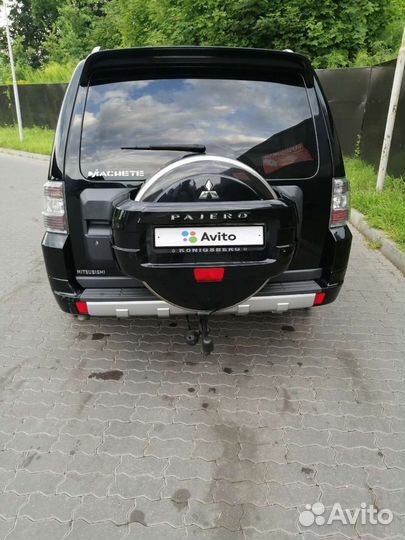 Mitsubishi Pajero 3.2 AT, 2007, 235 310 км