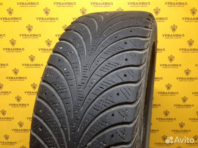 Goodyear UltraGrip Extreme 215/55 R17