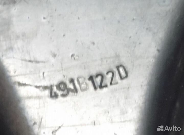 Рычаг передний правый Рено Дастер I поколение