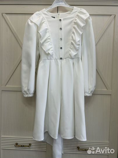 Платье для девочки нарядное р.140