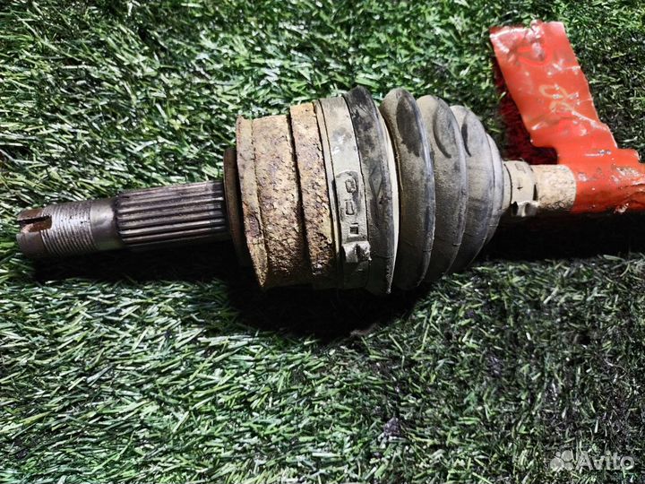 Полуось передняя правая Chevrolet Aveo T300