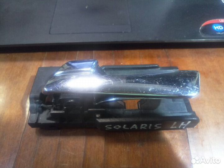 Ручка двери внутренняя левая Hyundai Solaris 1