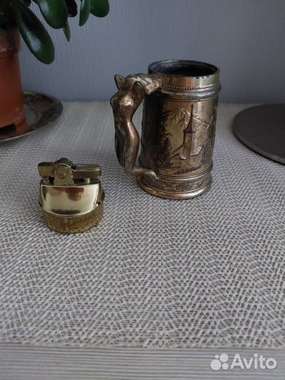 Винтажная зажигалка