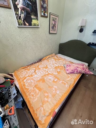 Кровать с матрасом