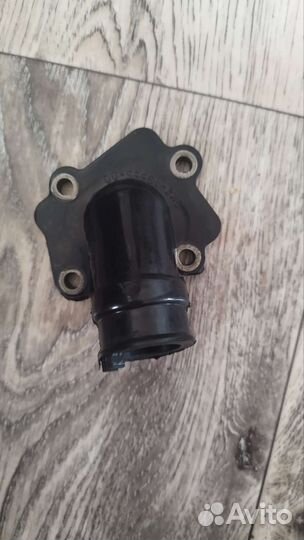 Патрубок 3kj