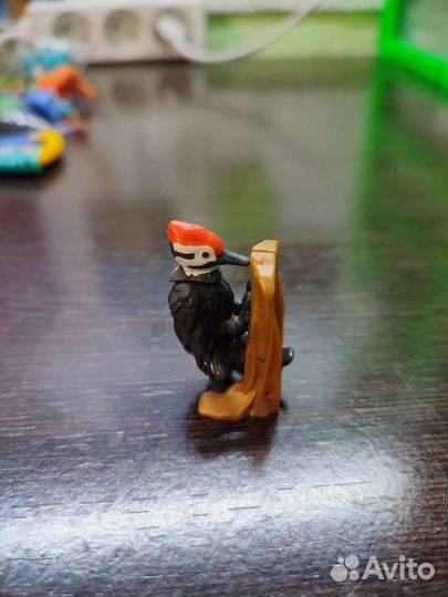 Игрушки из киндера