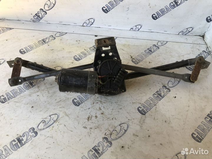 Трапеция дворников Audi 80