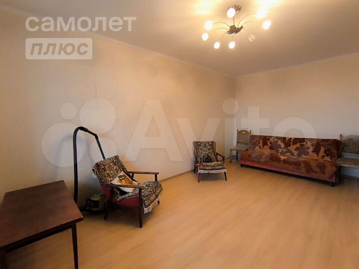 2-к. квартира, 53 м², 8/10 эт.