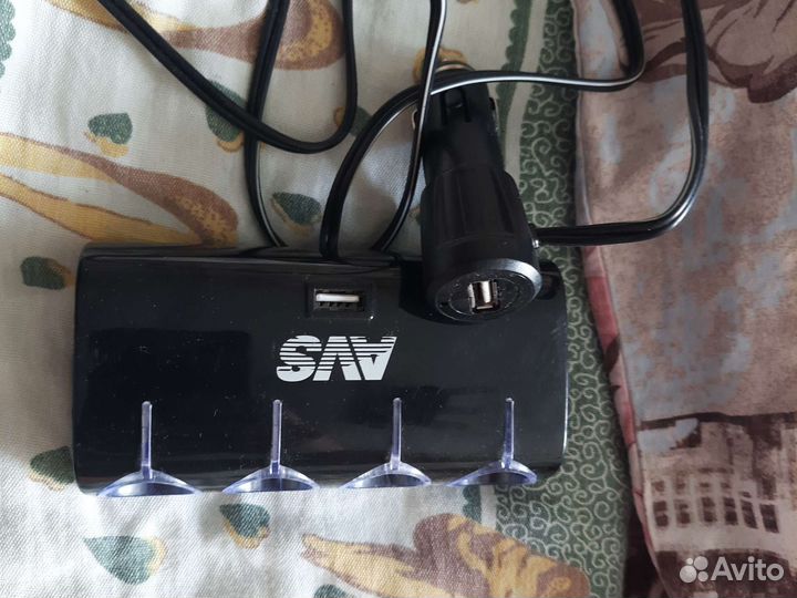 Разветвитель прикуривателя AVS CS410U черный