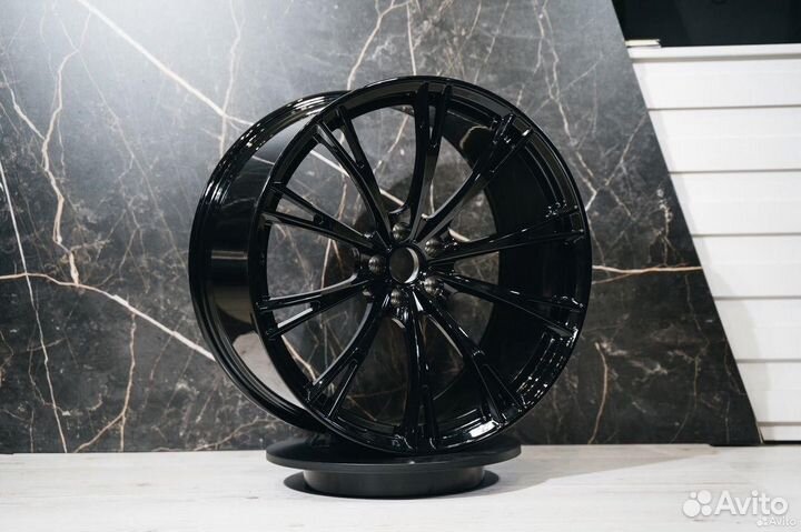 Кованные диски R22 Audi Q8