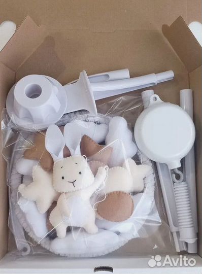 Мобиль детский музыкальный на кроватку из фетра