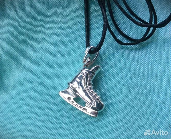 Изготовим подвеску конёк хоккей, с номером игрока