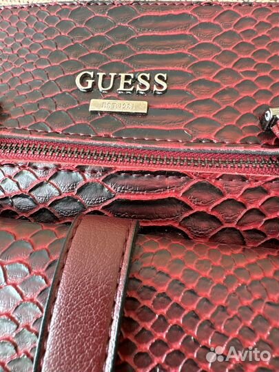 Рюкзак Guess