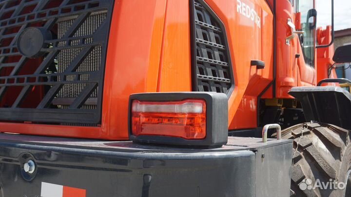 Фронтальный погрузчик Redstar 2400GT, 2023