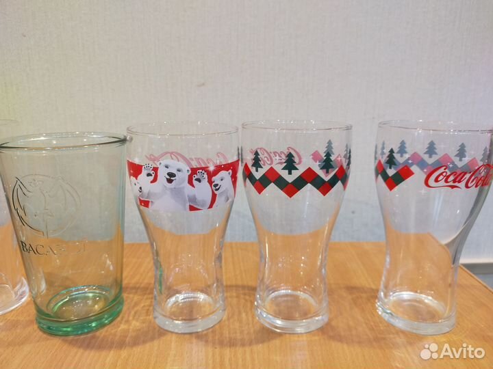 Стакан кока кола,бакарди