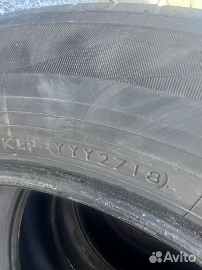 Yokohama BluEarth-XT AE61 215/65 R17