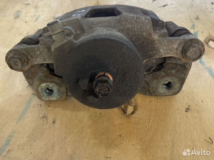 Суппорт Передний Шевроле лачети левый