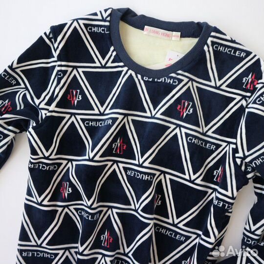 Кофта для мальчика на рост 146 см новая