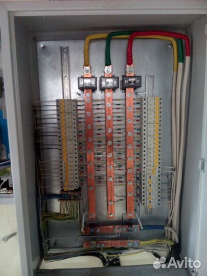 Услуги электрика. Квалифицированный электрик