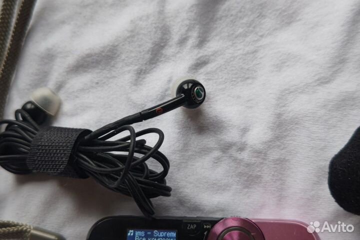 Sony nwz-b163f плеер и наушники hpm-70