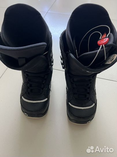Сноубордические ботинки burton