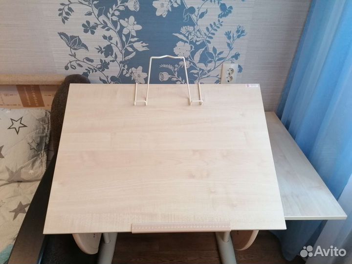 Растущая парта и стул Деми