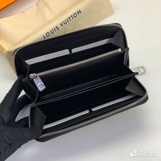 Louis Vuitton портмоне