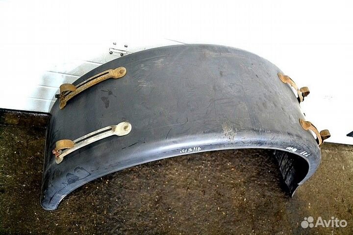 Крыло вспомогательго моста, заднее левое mercedes