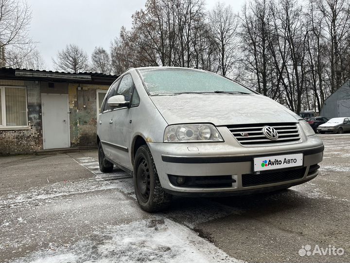 Volkswagen Sharan 2.8 AT, 2004, 210 000 км