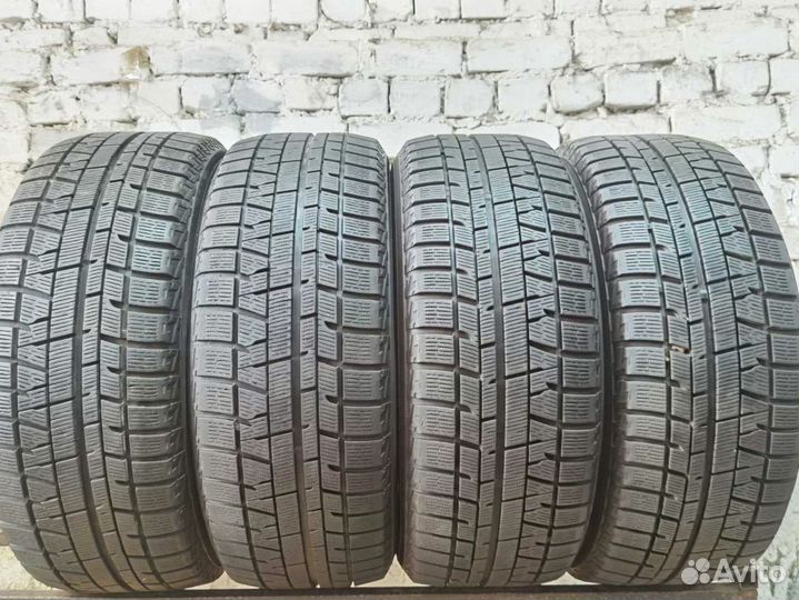 Yokohama Ice Guard IG50+ 215/50 R17 99W